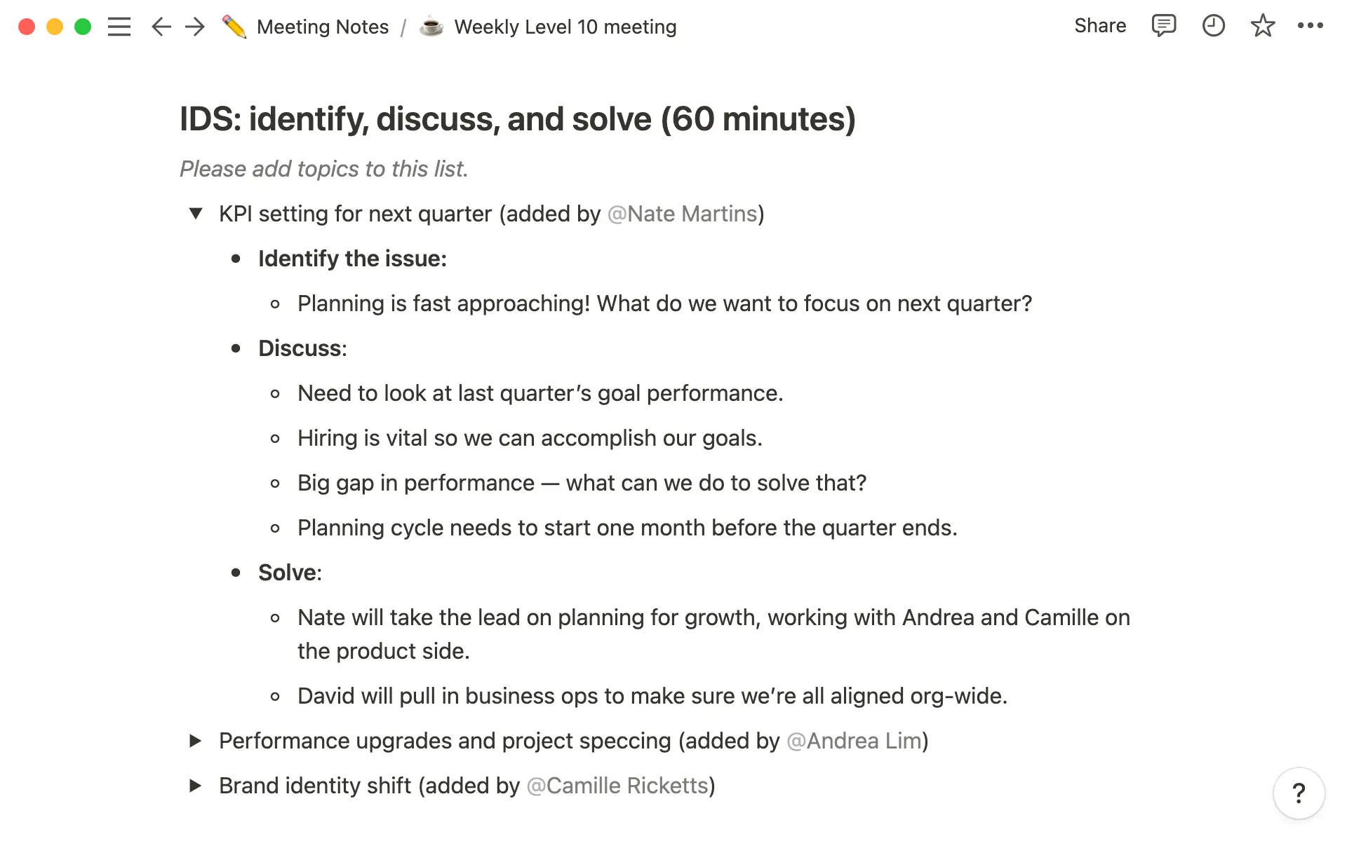 Cada tema tiene su propio desplegable, donde se puede discutir.